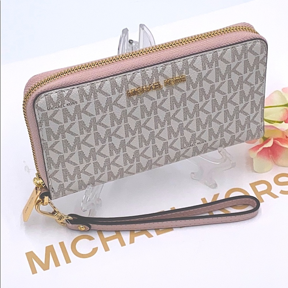 MICHAEL KORS LARGE FLAT MF PHONE CASE POWDER BLUSH - Picture 9 of 16